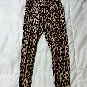 Size 6 Cheetah Print Victoria’s Secret Yoga Pants
